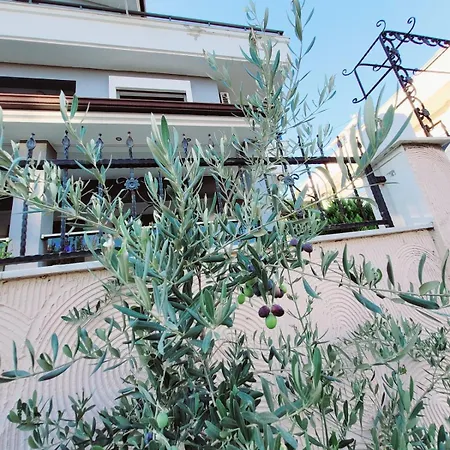 Izmir Yazlik Villa *